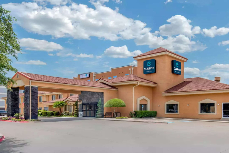 Exterior & Views 2, Clarion Inn & Suites DFW North, Irving