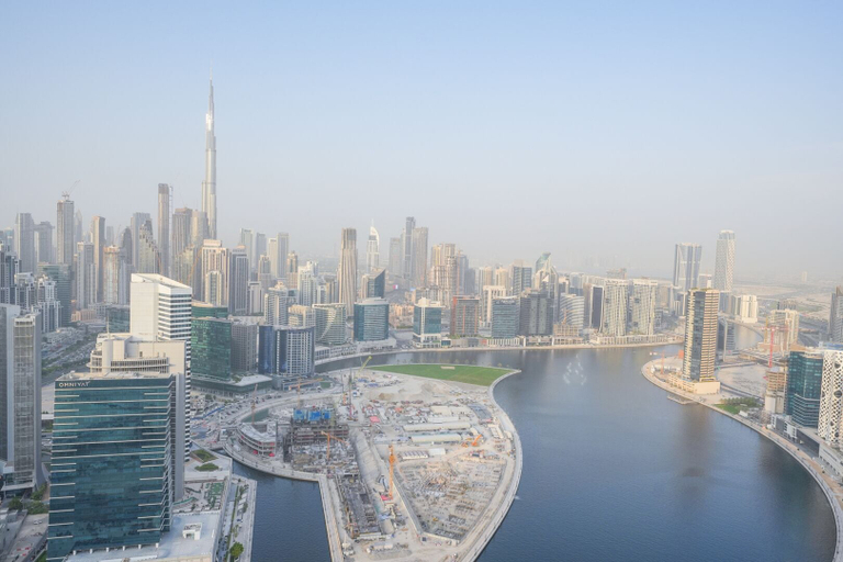 Others 2, Yogi - Incredible 2BR with Balcony and Burj Khalifa Views, Dubai