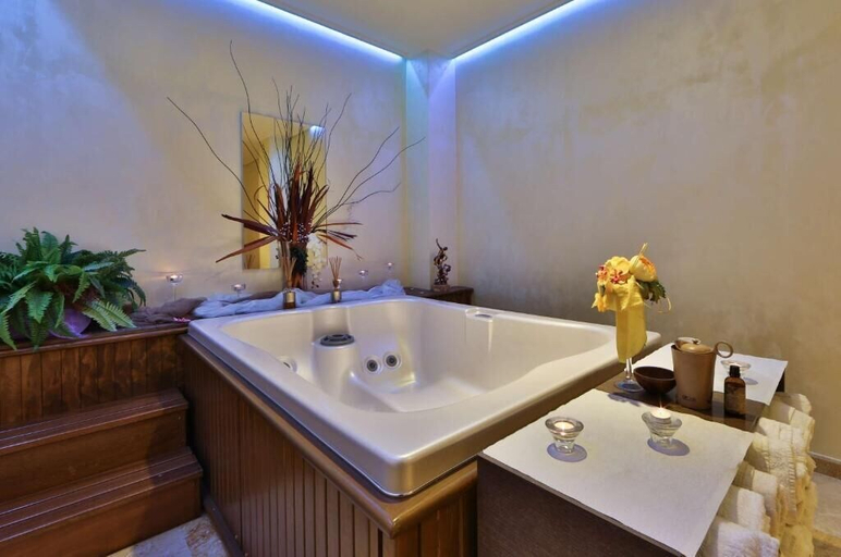 Bathroom 4, Hotel Fiuggi Terme Resort & Spa, Frosinone