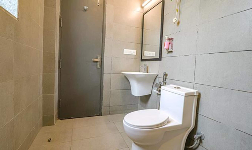 Bathroom, Fabhotel Doom Stay Inn, Gurgaon