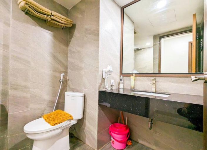 Bathroom 5, Lovina 5-03 at Harbour Bay Residence(Ferry Terminal), Batam