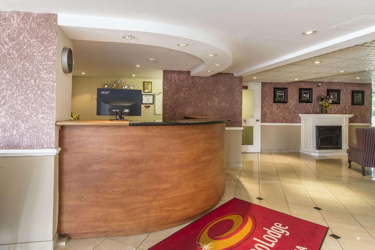 Public Area 2, Econo Lodge, Simcoe