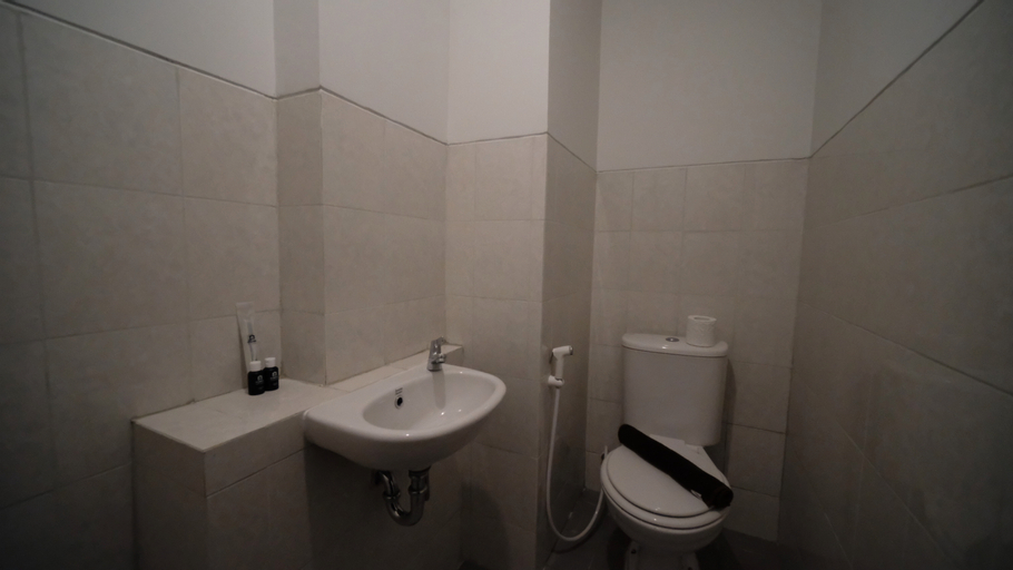 Bedroom 2, Tidy and Cozy Stay Studio Apartment at Suncity Residence By Travelio, Sidoarjo