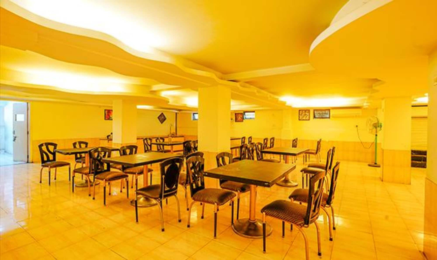Food & Drinks 4, Fabhotel Prime Ge International, Pune