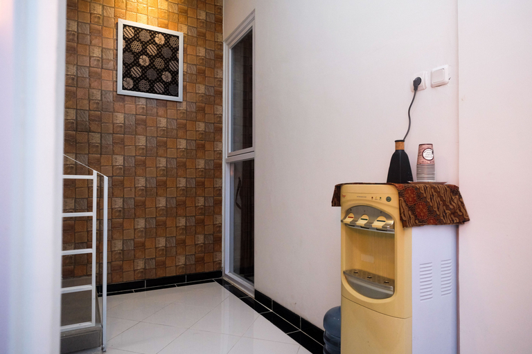 Others 5, RedDoorz Syariah @ Tlogosari Semarang, Semarang