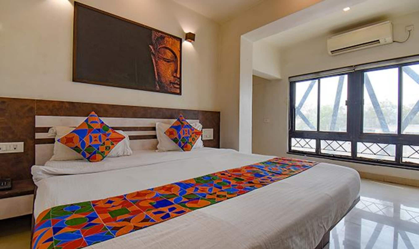Bedroom 2, Fabhotel Rs Apartment, Pune
