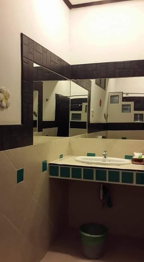 Bathroom 4, Penny Bangalow Resort, Koh Chang