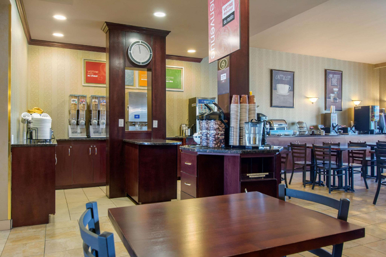 Others 2, Comfort Inn & Suites, Les Chutes-de-la-Chaudière