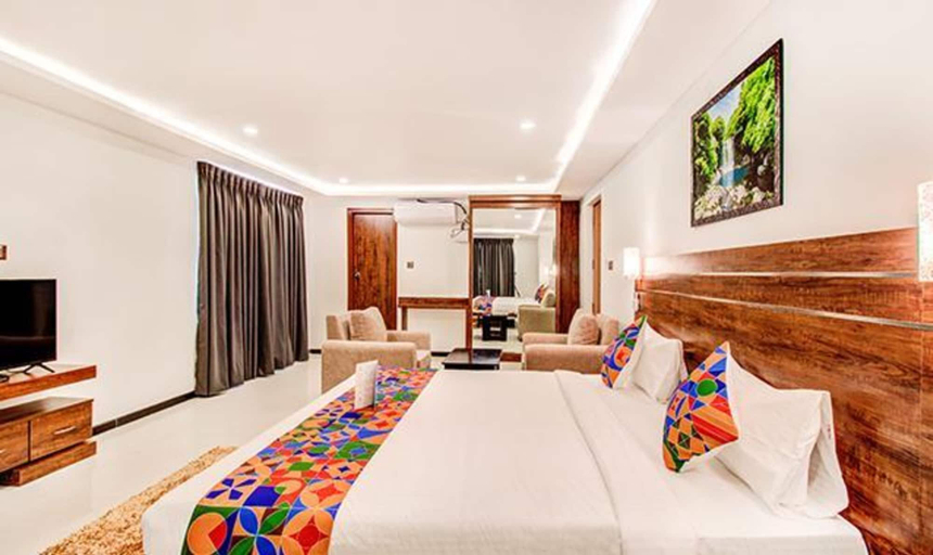 Bedroom 2, Fabhotel The Rs Suites, Bangalore