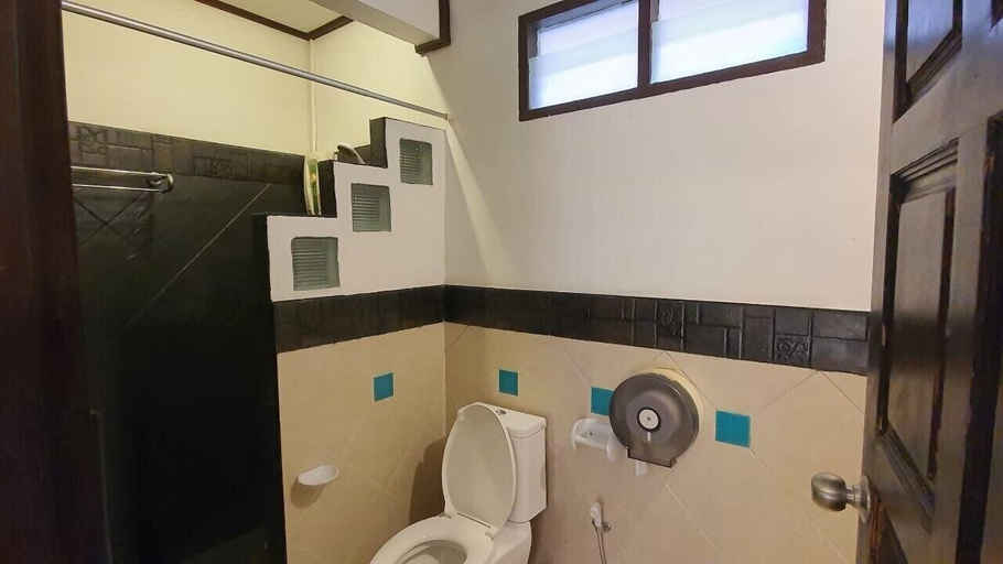 Bathroom 4, Penny Bangalow Resort, Koh Chang