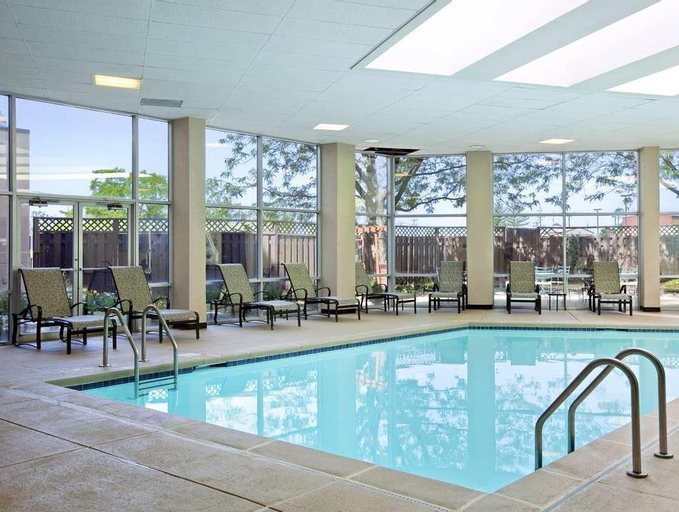 Sport & Beauty, Embassy Suites by Hilton St. Louis Airport, Saint Louis