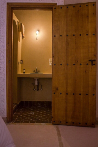 Bathroom 4, Dar Ajgal, Tiznit