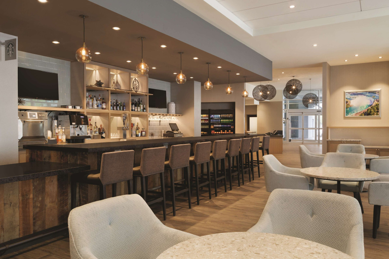 Food & Drinks 5, Hyatt Place Niagara Falls, Niagara