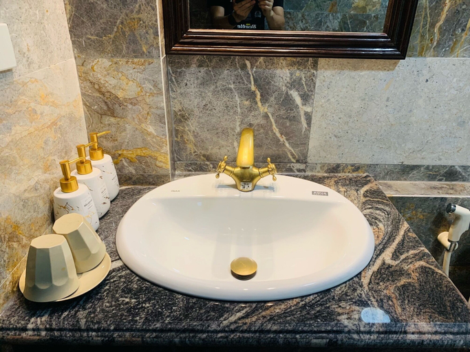 Bathroom 4, Dinh Gia Home, Gia Viễn