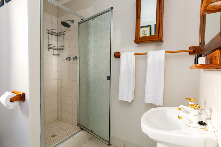 Bathroom 5, The Farmhouse Hotel, West Coast