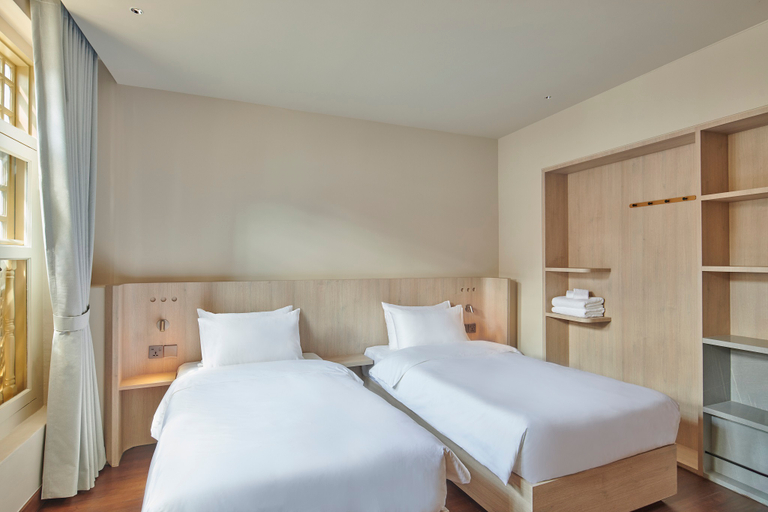 Bedroom 3, KINN Studios, Singapore