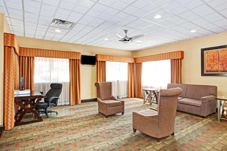 Public Area 2, Quality Inn Charleston South, Kanawha