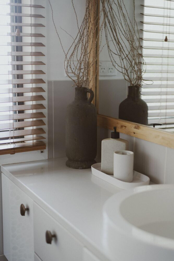 Bathroom 23