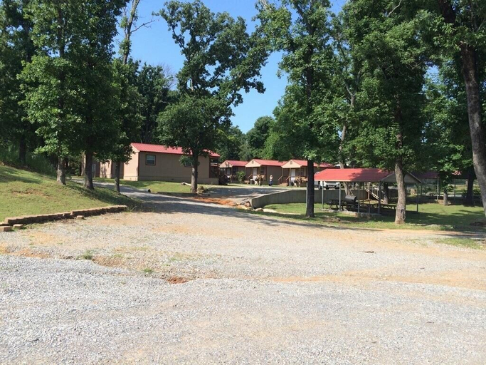 Exterior & Views 2, Anglers Hideaway Cabins, Bryan