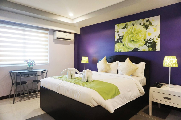 Bedroom 4, Amore Hotel Manila, Muntinlupa
