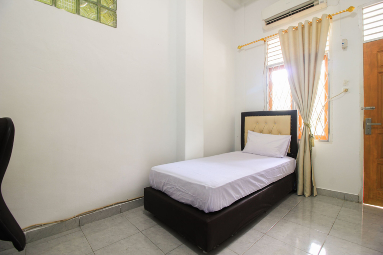 Bedroom 3, OYO Life 2553 Kost Daya, Pekanbaru