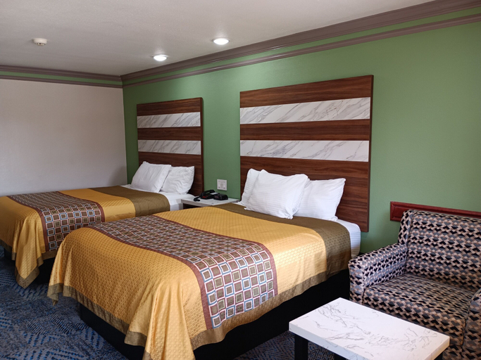 Bedroom 2, Americas Best Value Inn & Suites Alvin Houston, Brazoria