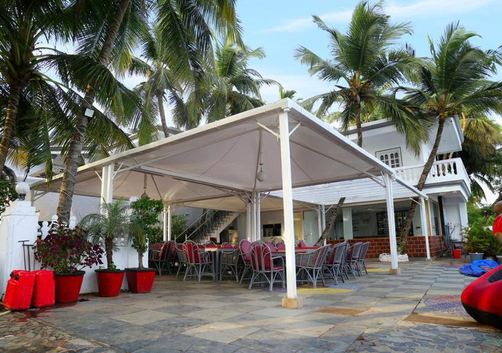 Food & Drinks 3, Maples Jacks Place, South Goa