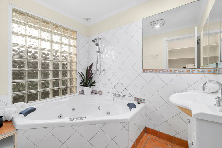 Bathroom, Kurrajong Village Delight, Hawkesbury