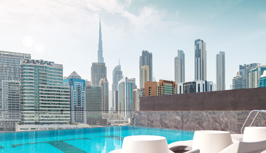 Sport & Beauty 5, LUX The Modern Binghatti Canal Suite, Dubai