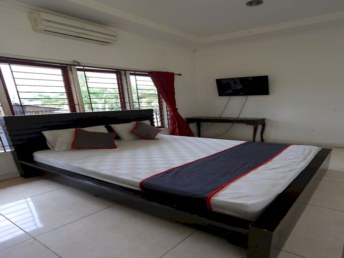 Bedroom 2, OYO 93159 Resort Cinta Kasih, Bogor