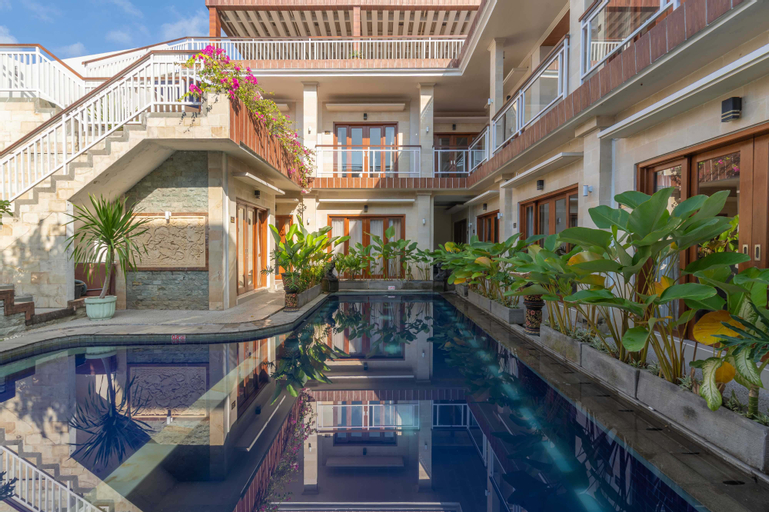 Swimming Pool 27