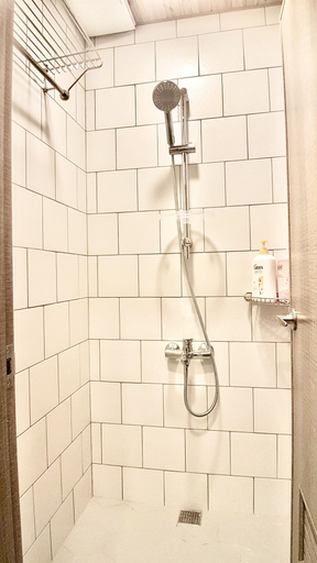 Bathroom 3, Liu-He 914 Hostel, Kaohsiung