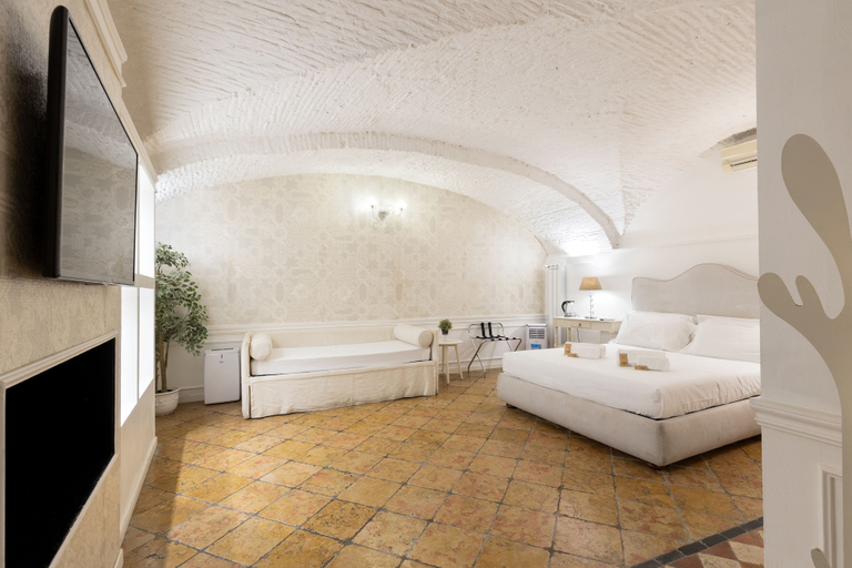 Bedroom 3, Domus Luxury Suite, Rome
