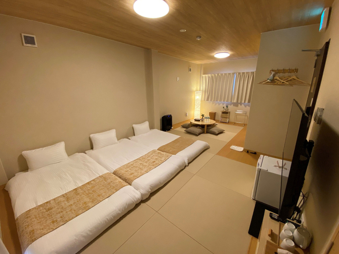 Bedroom 5, AJITO Hostel & CafeBar, Shingū