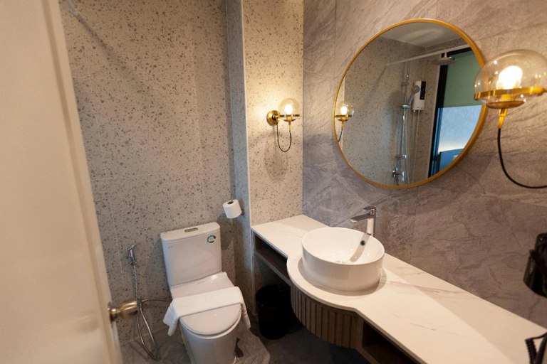 Bathroom 4, R2 Hotel Chiangmai, Muang Chiang Mai
