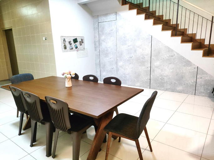 Others 5, A43 near Setia City Convention Centre & Bukit Raja, Shah Alam