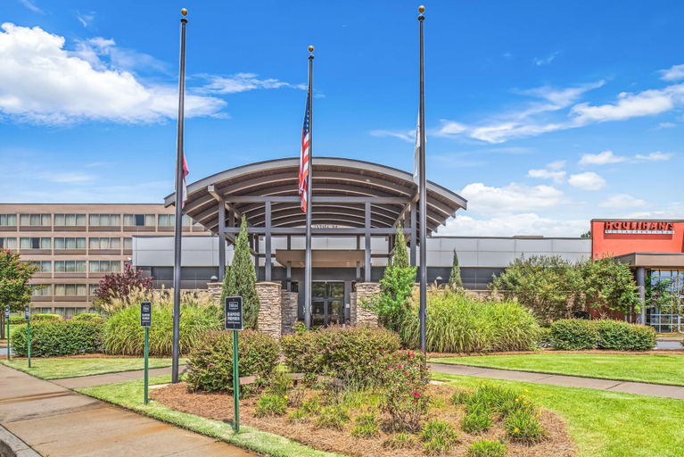 Exterior & Views 1, DoubleTree by Hilton Hotel Columbus, Muscogee