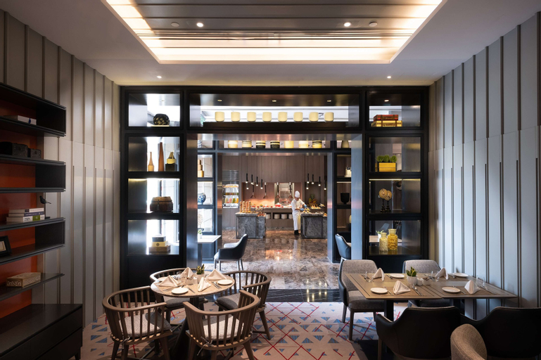 Restaurant 25