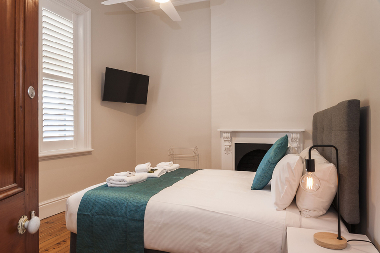 Bedroom 2, Barossa Brauhaus Hotel, Barossa - Angaston