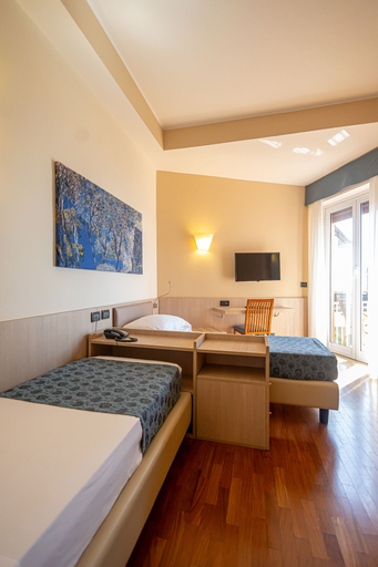Bedroom 3, Hotel Esperia, Genova