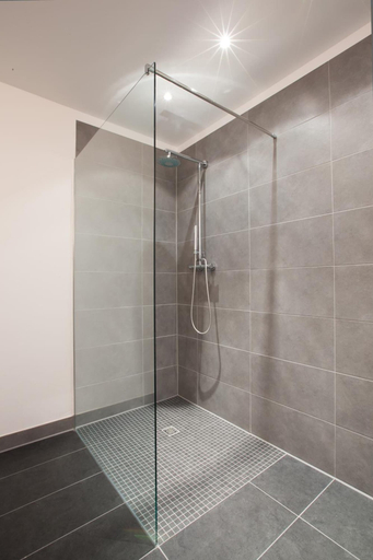 Bathroom 3, Hotel Lindenhof, Heinsberg