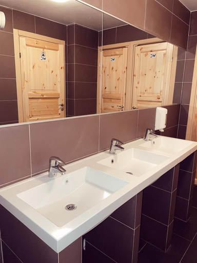 Bathroom 4, Uppsala City Hostel, Uppsala