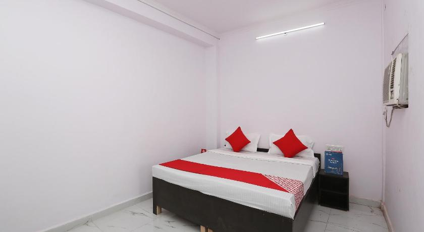OYO Flagship Golden Guest House, Faridabad