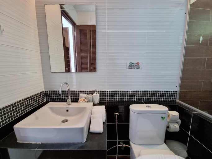 Bathroom 3, Baan Gipper Private Pool Villa, Mueang Krabi