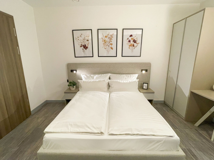 Bedroom 2, ARUS Hotels, Hamburg