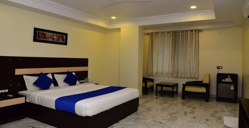 Bedroom 3, Hotel Mantri Residency, Ranchi