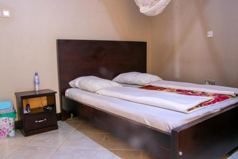 Bedroom 3, Albertine Rock Hotel, Bujenje