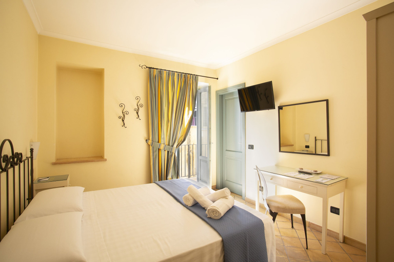 Bedroom 4, Quartuccio - Albergo Diffuso, Latina