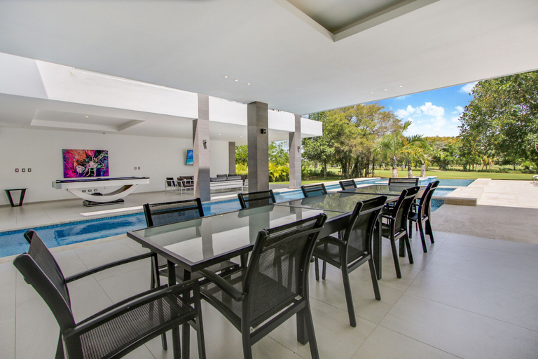 Food & Drinks, Ultra Modern Villa with Chef & Maid, Salvaleon de Higuey