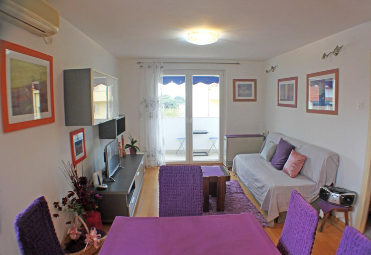 Others 5, Peaceful & Fully Equipped 1BR - BEACH PLACE to BE, Split